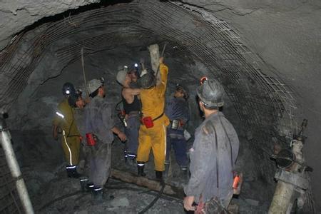 阿合奇工程爆破中的危险因素分析以及应对工程爆破危险的措施